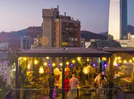 Hotel Nodo - El hotel que respira，位于圣地亚哥的酒店