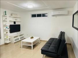 Hollywood Apartments，位于亚武科阿的酒店