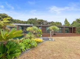 Breezy on Broadview - Opua Holiday Home