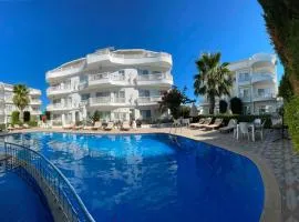 BELKA GOLF RESİDENCE Deluxe apt Poolside BELEK