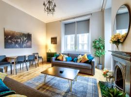 Stylish & Spacious 3 Bedroom Apt in Finnieston, West End，位于格拉斯哥Kelvingrove Park附近的酒店