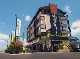 Roadside Hotel，位于普里什蒂纳的酒店