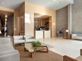 Hilton Garden Inn Praia Brava，位于伊达贾伊的酒店