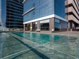 Hilton Garden Inn Praia Brava，位于伊达贾伊的酒店