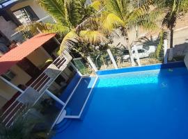 Hotel Doña Mary Huatulco，位于圣克鲁斯华特库瓦图尔科国际机场 - HUX附近的酒店
