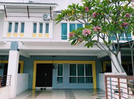 Spacious cozy Lakeville homestay 4 bedrooms all with AirCond，位于斯里伊斯兰德的酒店