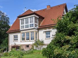 Familienferienwohnung Villa Zaunkönigin，位于伦山前比绍夫斯海姆科欧兹伯格滑道附近的酒店