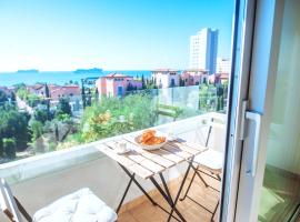 Amathus suite with sea view，位于利马索尔Limassol Sheraton Marina附近的酒店