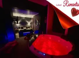 SUITE KASSIOPEE, romantisme, balnéo, sauna