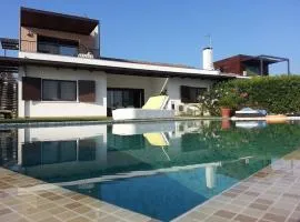 Beautiful Villa with Private Pool by Beahost