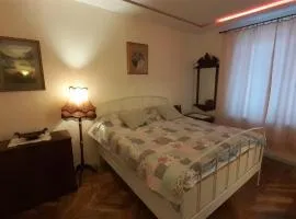 Majakovski Junior Suite