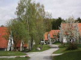 Theater- und Feriendorf Königsleitn，位于利乔的酒店