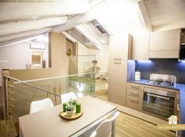 La Casa dell'Olmo - Suite Apartment Cuneo，位于库尼奥的酒店