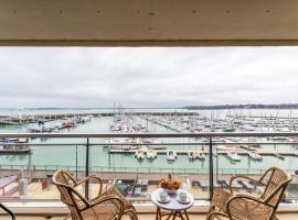 Ty Granny - Superbe vue sur le port，位于圣卡勒吉勒多的公寓