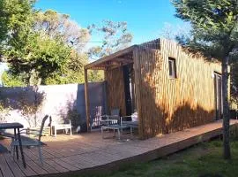 Joli studio climatisé avec jacuzzi privé et entrée indépendante