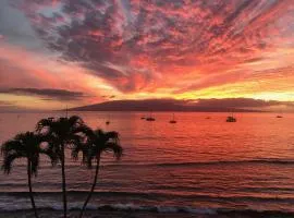Perfect location & Unbelievable Views at Lahaina Roads