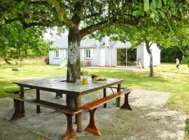 Chalet near Mont St Michel & Nature Trails
