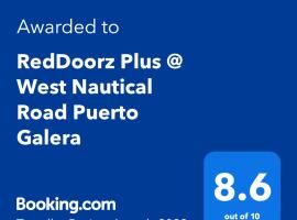 RedDoorz Plus @ West Nautical Road Puerto Galera，位于波尔多·格尼拉的酒店