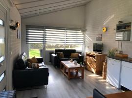 Vakantiebungalow nr 7 in het Heuvelland，位于辛佩尔费尔德的酒店