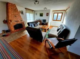 Kuća na dan Vrla strana