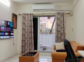CITY HOMES PARADISE APARTMENT，位于孟买的公寓