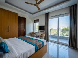 The Palms Inn I Near Medanta Medicity I Sec-38，位于古尔冈的酒店
