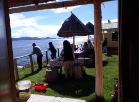 Hostal Luna del Titikaka en Isla de la Luna Bolivia，位于Isla de la LunaMoon Island附近的酒店