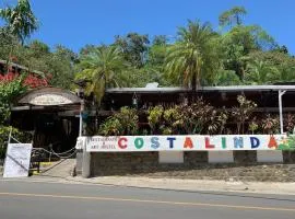 Costa Linda Art Hostel