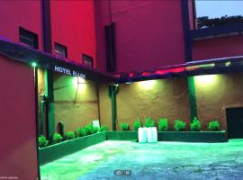 Hotel Ellos，位于Itaquaquecetuba的酒店