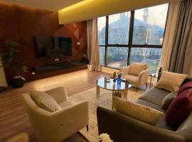 Family Luxury apartment at Milsa Nasr City , Building 27，位于开罗10月6日战争全景博物馆附近的酒店