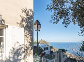 casa dei zitelli studio de charme avec jardin et terrasse，位于布伦德的别墅