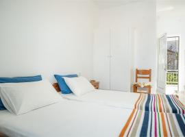 Milena Studios，位于阿凯松的自助式住宿