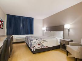 Red Roof Inn Lawrenceburg，位于劳伦斯堡的酒店