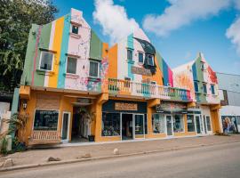 Art Hotel，位于克拉伦代克的酒店