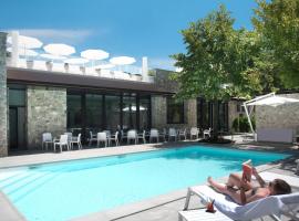 Isola Verde Resort，位于拉戈堡的酒店