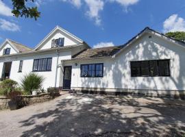 Cosy 2-Bed Property in Ashburton Dartmoor，位于牛顿阿伯特的酒店