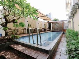 Favor Hotel Makassar City Center By LIFE，位于马卡萨的酒店
