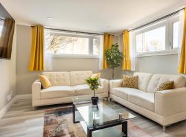 ENTIRE 2 BEDROOM APARTMENT DOWNTOWN - u1，位于基奇纳的酒店