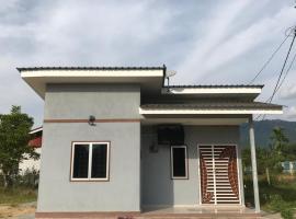 Teratak Ar-Rayyan x Villa Abi，位于Batu Kurau的酒店