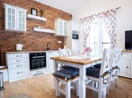 Domčeky Sabinka a Melinka