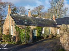 Stunning Stables Cottage in East Lothian Country Estate，位于北贝里克的度假短租房