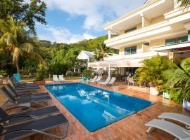 塞舌尔皇冠海滩酒店，位于Pointe Au Sel 的酒店