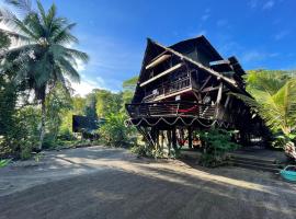 La Kuka Hotel - Nuquí，位于努基的酒店