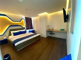 Golden Palace Hotel
