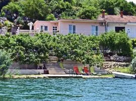 Apartment Bacinska Jezera With Lake View Ix