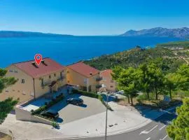 Gorgeous Apartment In Krvavica With House Sea View