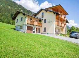 Apartment directly on the Weissensee in Carinthia，位于魏森湖的公寓