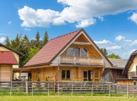 Chalet in Finkenstein on Lake Faak in Carinthia，位于雷丹尼茨恩的乡村别墅