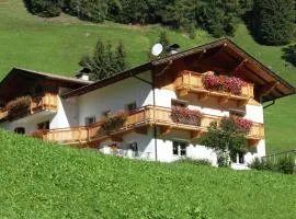 Cozy apartment in Außervillgraten
