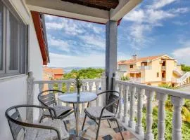 1 Bedroom Awesome Apartment In Marsici